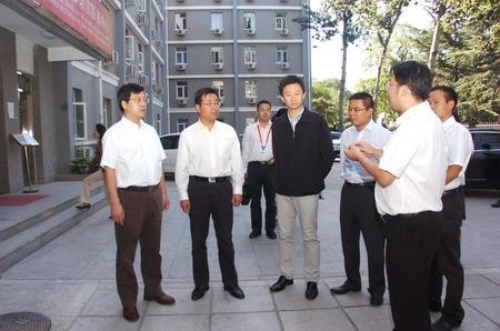 Communist Youth League School_Pochina Youth League Capital University of Economics and Trade _